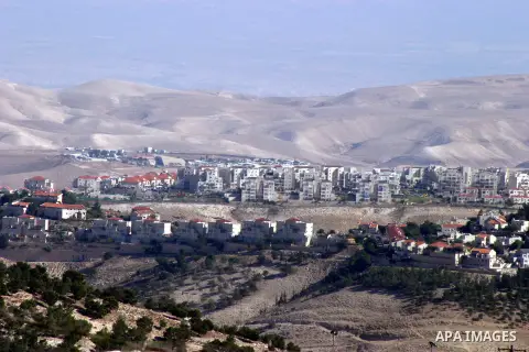 A general view overlooking the Jewish settlement of Maale Adumim near Jerusalem December 1, 2012. An Israeli official said Prime Minister Benjamin Netanyahu's conservative government had authorised the construction of 3,...