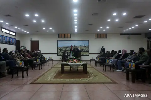 Palestinian Prime Minister in Gaza Strip, Ismail Haniyeh meets with delegation headed by Shaykh al-Mujahideen Sheikh Hafez Salama, in Gaza city on Dec. 05, 2012. Photo by Ashraf Amra