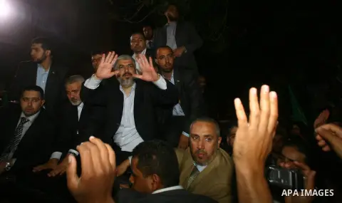Hamas leader Khaled Meshaal visits the home of the al-Dallu family, which destroyed by an Israeli airstrike on November 24 and several members of the al-Dallu family - five of them children - and two of their neighbours...