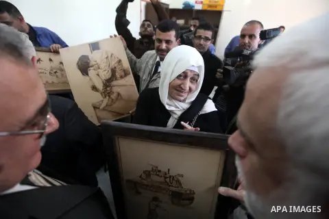 Lebanese parliament member, Bahiya Hariri visits the Islamic University during her tour with the Lebanese delegation to the Gaza Strip, in Gaza city on Dec. 1 . Hariri, the sister of former Lebanese Prime Minister Rafeq...