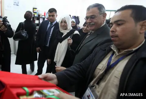 Lebanese parliament member, Bahiya Hariri visits the Islamic University during her tour with the Lebanese delegation to the Gaza Strip, in Gaza city on Dec. 1 . Hariri, the sister of former Lebanese Prime Minister Rafeq...