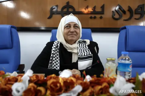 Lebanese parliament member, Bahiya Hariri meets with members of Palestinian Legislative Council during her tour with the Lebanese delegation to the Gaza Strip, in Gaza city on Dec. 1 . Hariri, the sister of former Lebane...