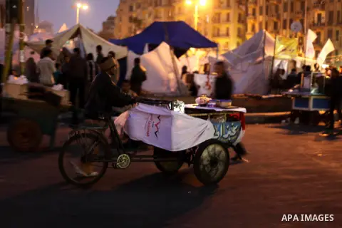 Egyptian protesters oppose President Mohamed Mursi camping at Tahrir Square in Cairo December 20, 2012. Egyptian Islamist groups are planning a mass protest in Alexandria on Friday, a move that will raise tensions a day...