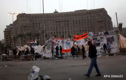 Egyptian protesters oppose President Mohamed Mursi camping at Tahrir Square in Cairo December 20, 2012. Egyptian Islamist groups are planning a mass protest in Alexandria on Friday, a move that will raise tensions a day...