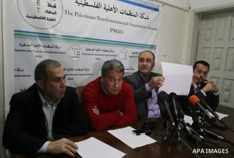 Head of the Palestinian Non-Governmental Organization's Network"NGO" Amjad Shawa, speaks during a press conference to show the letter addressed to U.S. President, Barack Obama, in Gaza city on 14 March, 2013. during his...