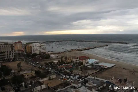 A general view Shows Gaza's sea port in Gaza City during winter, on Dec. 06, 2013. Photo by Ashraf Amra