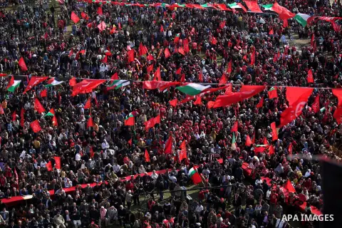 Palestinians take part in a rally in Gaza City on December 7, 2013, marking the 46th anniversary of the founding of the Popular Front for the Liberation of Palestine (PFLP), a Palestinian Marxist revolutionary organizati...