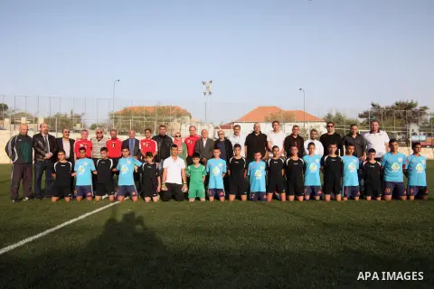 Palestinian Local players play with wahdat sport club from Jordan during their match, at Jerusalem city, on March 29, 2014. Palestinian Sakhnin players win in the International Cup of Jerusalem. Photo by Saeed Qaq