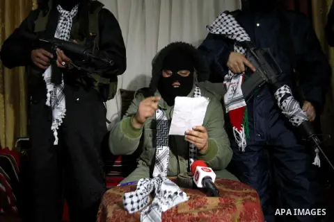 Palestinian militants of al-Aqsa martyrs Brigades, the armed wing of Fatah movement, hold a press conference to demand the Palestinian Authorities for stop the political arrests in the West Bank City of Nablus, April 19,...