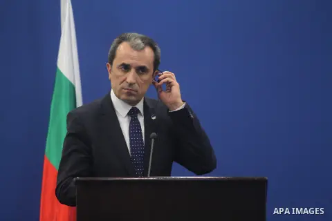 Bulgarian Prime Minister Plamen Oresharski speaks during a press conference with Palestinian Prime Minister Rami Hamdallah at the Palestinian Prime Minister's office in the West Bank town of Ramallah, 21 May 2014. Oresha...