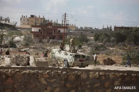 Egyptian soldiers take part in a military operation in the Egyptian city of Rafah, near the border with the southern Gaza Strip on October 30, 2014, as Egypt began setting up a buffer zone along the border with the Hamas...