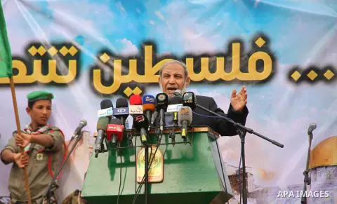 Senior Hamas leader Mahmoud al-Zahhar, speaks during a rally ahead of the 27th anniversary of the movement founding, in Khanm Younis in the southern Gaza Strip December 12, 2014. Photo by Ramadal El-Agha