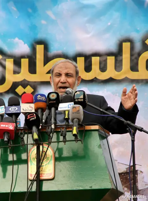 Senior Hamas leader Mahmoud al-Zahhar, speaks during a rally ahead of the 27th anniversary of the movement founding, in Khanm Younis in the southern Gaza Strip December 12, 2014. Photo by Ramadal El-Agha