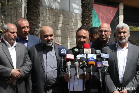 Palestinian Mayor of Gaza, Nizar Hijazi speaks during a press conference, in front of the headquarters of the Council of Ministers in Gaza City on March 24, 2015. Photo by Mohammed Asad