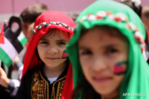 Palestinian children take part in a march ahead of the commemorations of the 67th anniversary of the ''Nakba'', in Gaza city on May 13, 2015. ''Nakba'' means in Arabic ''catastrophe'' in reference to the birth of the sta...