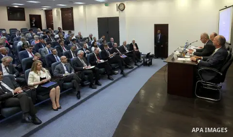 Palestinian Prime Minister Rami Hamdallah participates a meeting of the local development forum in the West Bank city of Ramallah on May 18, 2015. Photo by Prime Minister Office