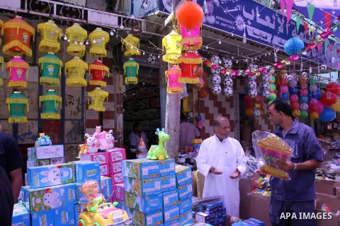 A Palestinian vendor sells traditional Ramadan lanterns known as "Fanous" at a market, ahead of the holy fasting month of Ramadan in Khan Younis in the southern Gaza Strip, June 14, 2015. Photo by Abed Rahim Khatib