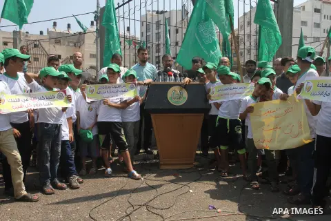 Hamas spokesman Sami Abu Zuhri, speaks during a press conference to announce the start of summer camps organized by the Hamas movement in Gaza city on August 1, 2015. Photo by Mohammed Asad