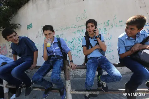 Palestinian students return to UNRWA-run schools, after postponement the school year in Gaza strip due to the reduction of educational programs given by the United Nations Relief and Works Agency (UNRWA) and the growing...