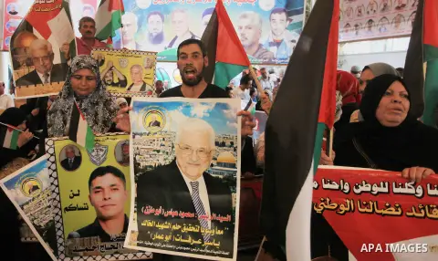 Relatives of Palestinian prisoners in Israeli jails, take part in a protest to show solidarity with Palestinians clashing with Israeli security forces at Jerusalem's al-Aqsa mosque, outside the Red Cross office, in Gaza...