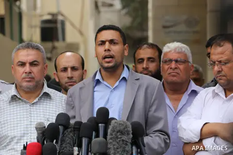 Spokesman El-Nasser Salah AL-Dien Brigades speaks during a press conference of Palestinian factions, in Gaza city October 5, 2015. Tensions have been further inflamed by frequent clashes between Palestinian rock-throwers...