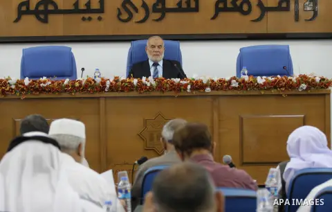 Deputy of the Legislative Council, Ahmed Bahar, speaks during a meeting with members of the Legislative Council from Hamas movement in Gaza city on Oct. 14, 2015. Photo by Mohammed Asad