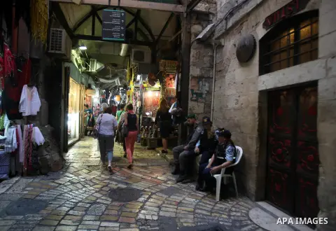 Israeli police stand guard at a street leading to the al-Aqsa mosque compound in Jerusalem's Old city on October 15, 2015. Seven Israelis and 30 Palestinians, including children and assailants, have been killed in two we...