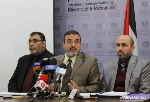 Palestinian head of the Land Authority, Ibrahim Radwan, speaks during a press conference, in Gaza city, on Dec. 6, 2015. Photo by Mohammed Asad