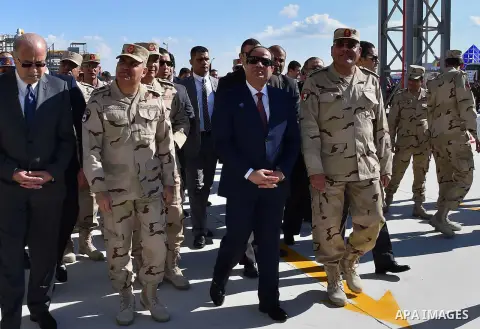 Egyptian President Abdel Fattah al-Sisi, opens Mono and adenosine triphosphate factory at El-Fayoum governorate, Egypt, on December 17, 2015. Photo by Egyptian President Office