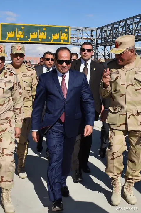 Egyptian President Abdel Fattah al-Sisi, opens Mono and adenosine triphosphate factory at El-Fayoum governorate, Egypt, on December 17, 2015. Photo by Egyptian President Office