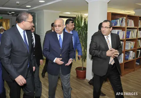 Egyptian Prime Minister, Ismail Sharif, visits the Ministry of Planning, in Cairo, Egypt, o January 16, 2016. Photo by Stringer