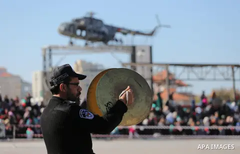 Palestinian members of officers display their skills during a graduation ceremony, in Gaza city on January 17, 2016. Photo by Mohammed Asad