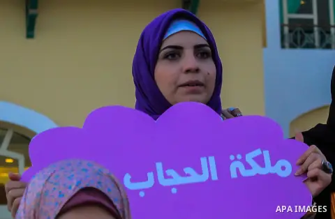 Egyptian girls take part in a competition hijab queen, in Cairo, on March 19, 2016. Photo by Amr Sayed