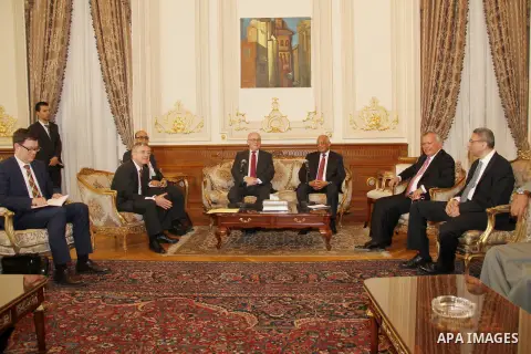 The leader of the majority of German Parliament, Volker Cawdor, meets with Egyptian parliament in Cairo, Egypt, on April 07, 2016. Photo by Stranger