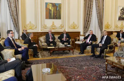 The leader of the majority of German Parliament, Volker Cawdor, meets with Egyptian parliament in Cairo, Egypt, on April 07, 2016. Photo by Stranger