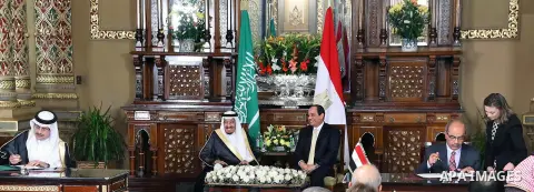 A handout picture released by the Egyptian Presidency on April 10, 2016 shows Egyptian President Abdel Fattah al-Sisi meeting with Saudi King Salman bin Abdulaziz as part of a signing ceremony for bilateral aggrements at...