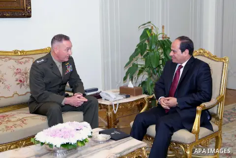 Egyptian President Abdel Fattah al-Sisi meet with Chairman of the Joint Chiefs of Staff, Joseph Dunford, in Cairo on April 23, 2016. Photo by Egyptian President Office
