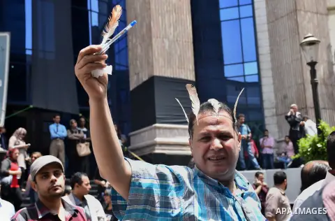 Egyptian Journalists take part during a protest against the arrests of fellow journalists in the capital Cairo on May 4, 2016. Photo by Amr Sayed
