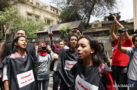 Egyptian Journalists take part during a protest against the arrests of fellow journalists in the capital Cairo on May 4, 2016. Photo by Amr Sayed