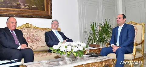 Egyptian President Abdel-Fattah El-Sisi meets Head of the General Assembly of the United Nations, in Cairo, Egypt on May 28, 2016. Photo by Egyptian President Office