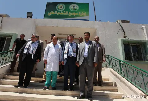 Turkish Consul, Mustafa Sarnic with Gerald Rockenschaub, Head of the WHO office in the occupied Palestinian territories visit al-Shifa hospital in Gaza City, on May 30, 2016. Photo by Ashraf Amra
