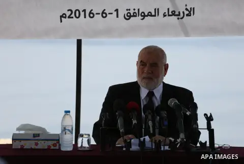 Deputy of the Legislative Council, Ahmed Bahar, speaks during a meeting with members of the Legislative Council from Hamas movement, at seaport of Gaza city, on 01 June 2016. Photo by Mohammed Asad