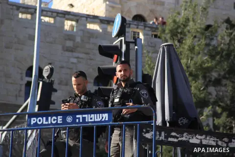 Israeli policemen stand guard at the Al-Aqsa Mosque, in Jerusalem, on June 9, 2016. Photo by Mahfouz Abu Turk