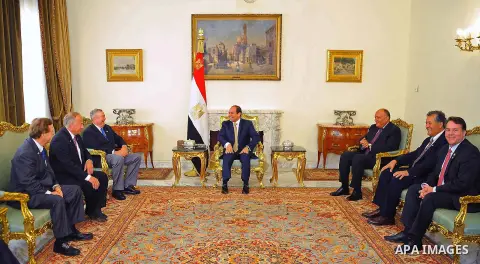 Egyptian President Abdel Fattah al-Sisi meets with a delegation of US congressmen, in Cairo, Egypt, on June 26, 2016. Photo by Egyptian President Office