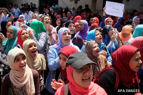 Egyptian students take part during a protest against cancelled a high school final exam in front of education ministry, in Cairo, Egypt, on June 27, 2016. Egypt cancelled a high school final exam yesterday after papers f...