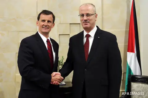 Palestinian Prime Minister Rami Hamdallah meets with David Harden the USAID West Bank and Gaza Mission Director, in the West Bank city of Ramallah, on June 29, 2016. Photo by Prime Minister Office