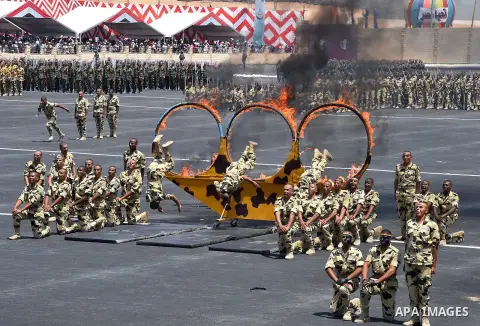 Egyptian forces demonstrate their skills during a military academy graduation ceremony in the capital, Cairo, on July 12, 2016. Photo by Egyptian President Office