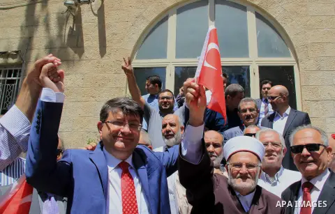 Turkish Consul, Mustafa Sarnic, take part in a protest against the military coup attempt in Turkey, in front of the Turkish consulate in east Jerusalem on July 18, 2016. Photo by Mahfouz Abu Turk