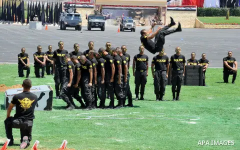 Egyptian police officers demonstrate their skills during at the police academy in Cairo, Egypt July 19, 2016. Photo by Egyptian President Office