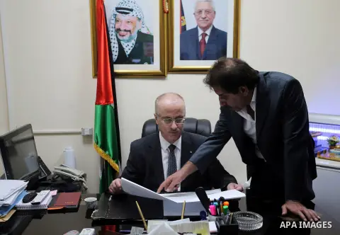 Palestinian Prime Minister, Rami Hamadallah, during his tour of Karama border crossing in the West Bank city of Jericho, on July 21, 2016. Photo by Prime Minister Office
